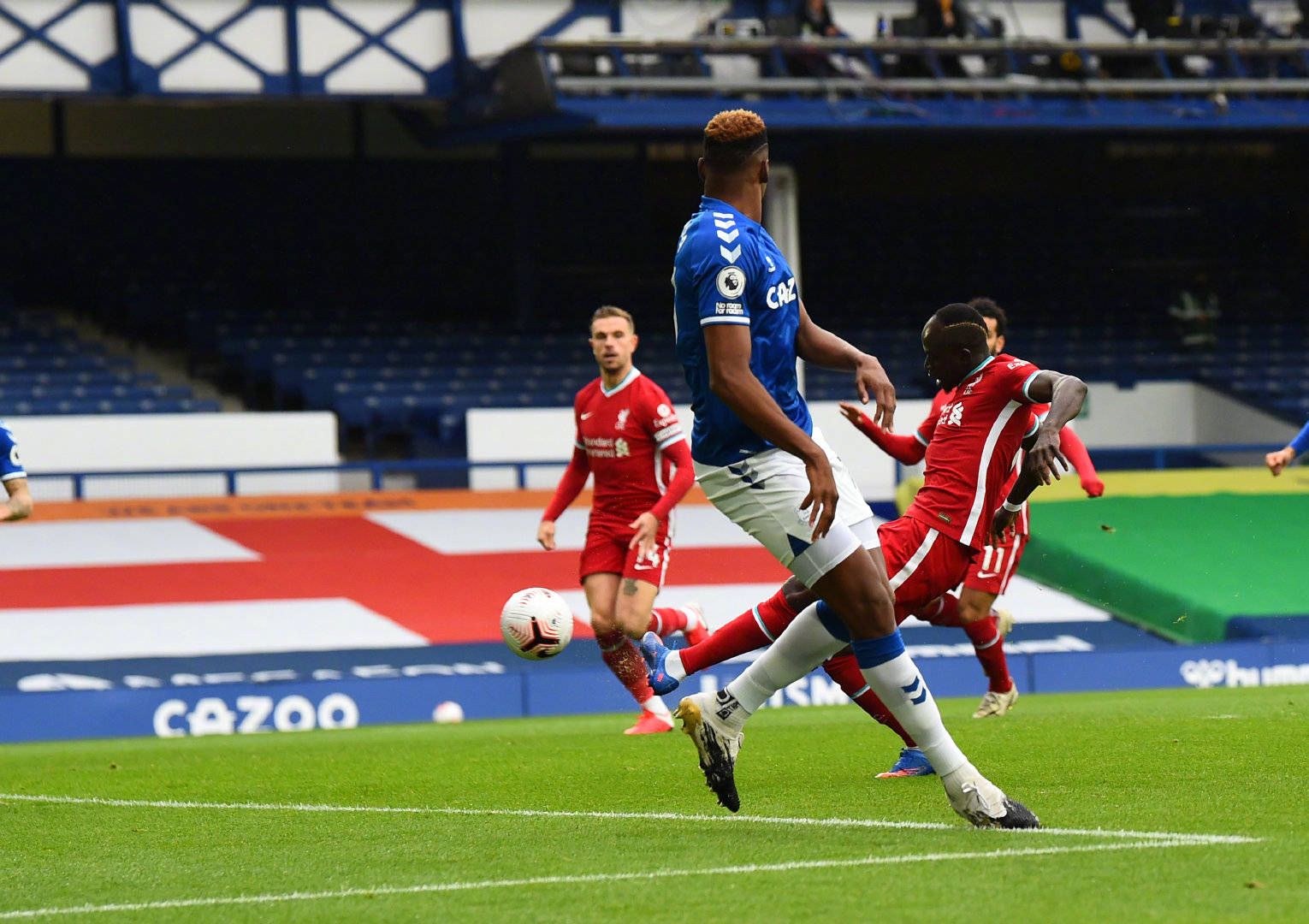 具有威胁 具有威胁